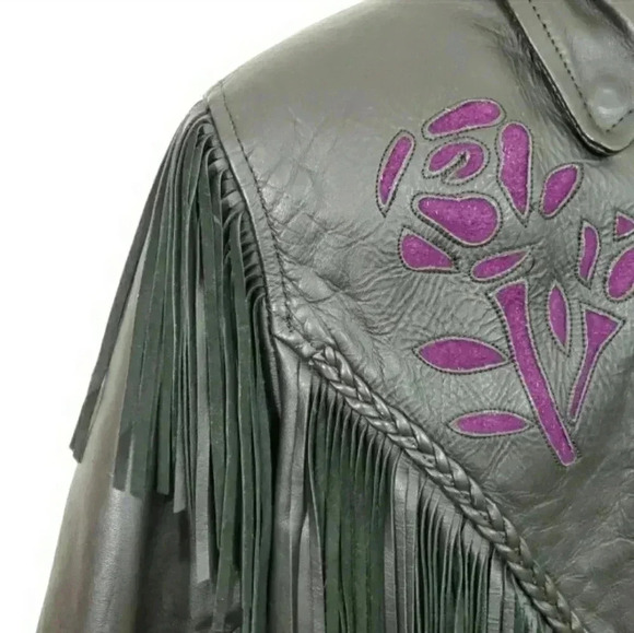 Black Leather Vintage Western Fringe Jacket with Purple Embroidery – Medium - Picture 10 of 16